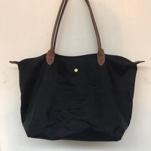 Large Black Longchamp Le Pliage